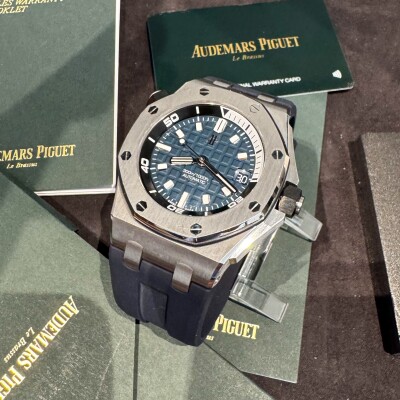 Montre Audemars Piguet Royal Offshore Diver 15720ST.