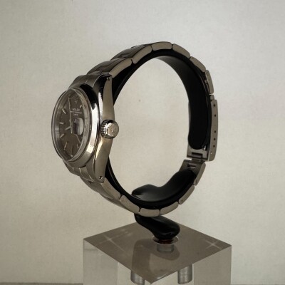 Montre Rolex Lady Date 26 6916.