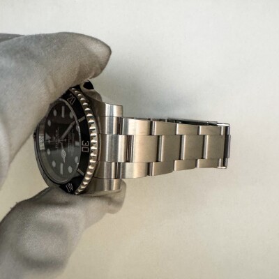 Montre Rolex Submariner No date 114060