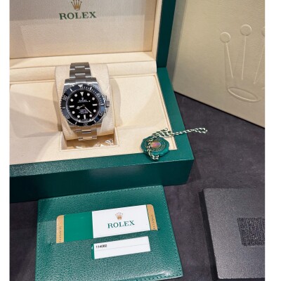 Montre Rolex Submariner No date 114060