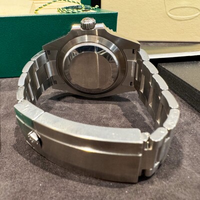 Montre Rolex Submariner no Date 124060.