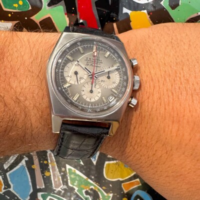 Montre Zenith El Primero Chronographe A385 vintage.