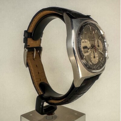 Montre Zenith El Primero Chronographe A385 vintage.