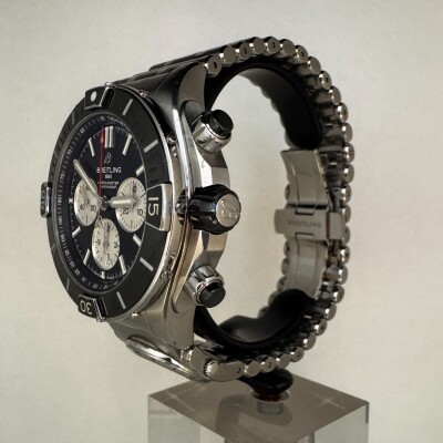 Montre Breitling Super Chronomat B01 UTC 44 AB0136