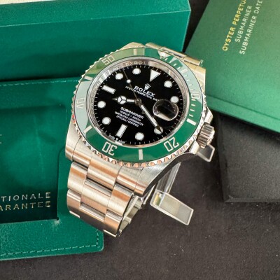 Montre Rolex Submariner Date 126610LV