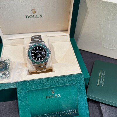 Montre Rolex Submariner Date 126610LV