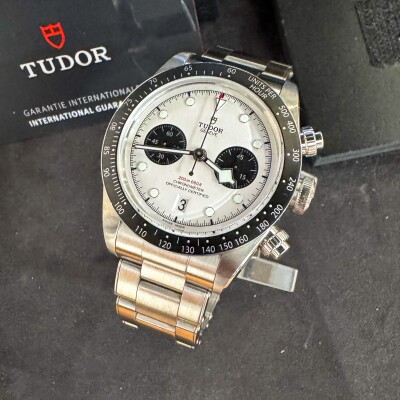 Montre Tudor Black Bay Chronographe 79360N