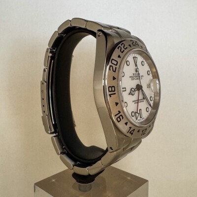 Montre Rolex Explorer II 16570.