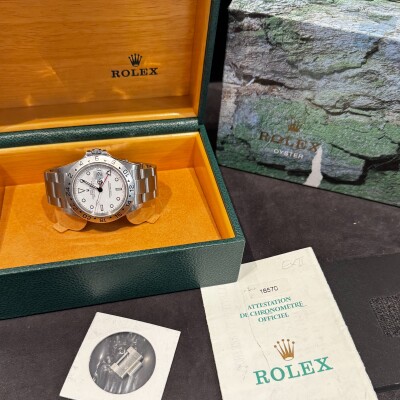 Montre Rolex Explorer II 16570.