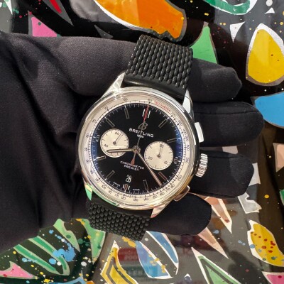 Montre Breitling Premier B01 Chronographe 42 AB0118.