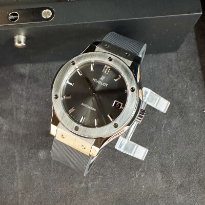 Montre Hublot Classic Fusion Titanium 38mm