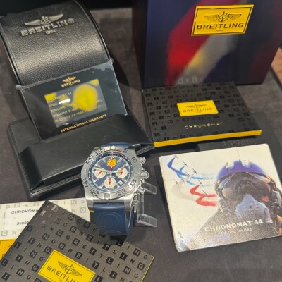 Montre Breitling Chronomat Chronographe 44 AB0110
