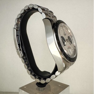 Montre Tudor Black Bay Chronographe 79360N