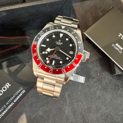 Montre TUDOR Black Bay GMT 79830RB