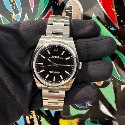 Montre Rolex Oyster Perpetual 39 114300.