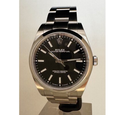 Montre Rolex Oyster Perpetual 39 114300.
