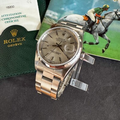 Montre Rolex Datejust 36 16200.