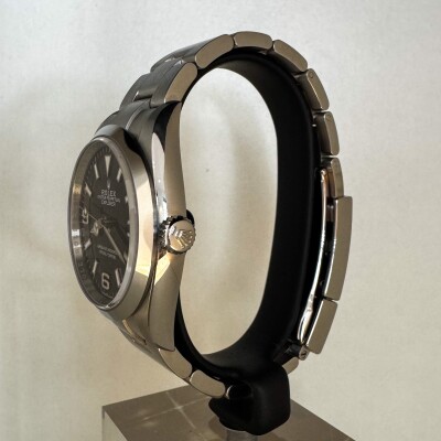 Montre Rolex Explorer I 36 124270.