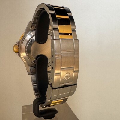 Montre Rolex Submariner Date 16613.