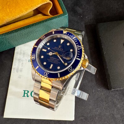 Montre Rolex Submariner Date 16613.