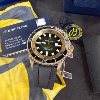Montre Breitling Superocean Automatic 42 Bronze