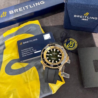 Montre Breitling Superocean Automatic 42 Bronze