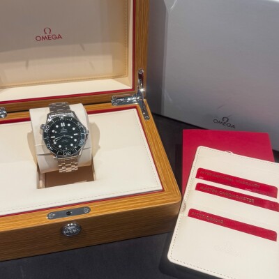 Montre Omega Seamaster Diver 300m.