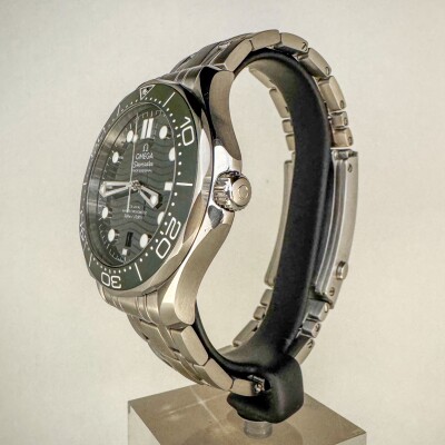 Montre Omega Seamaster Diver 300m.