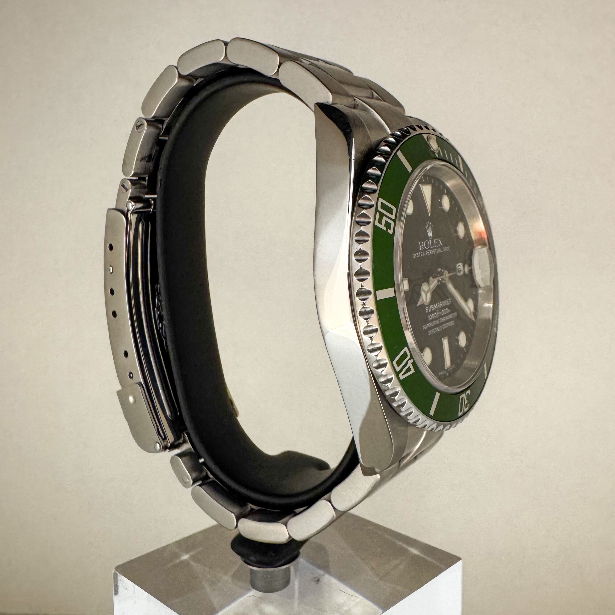 Montre Rolex Submariner Date 16610LV. vue 3