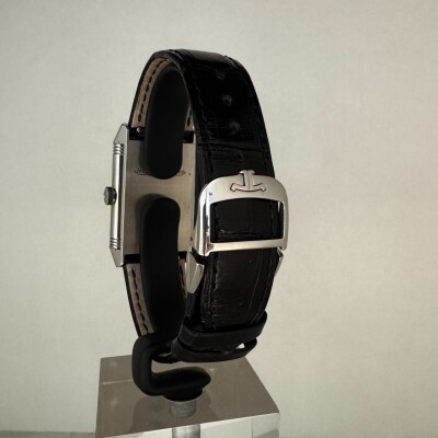 Montre Jaeger LeCoultre Reverso Classique Medium Ultra Thin.