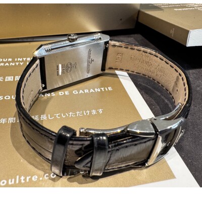 Montre Jaeger LeCoultre Reverso Classique Medium Ultra Thin.