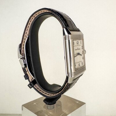 Montre Jaeger LeCoultre Reverso Classique Medium Ultra Thin.
