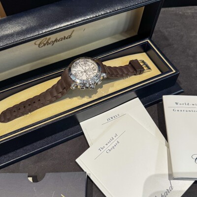 Montre Chopard Happy Sport Chronographe 8499.