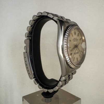 Montre Rolex Datejust 36 16220.