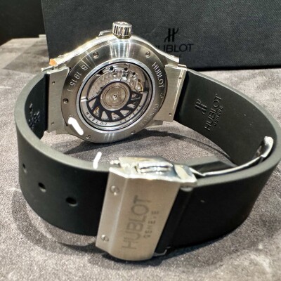 Montre Hublot Classic Fusion 1915