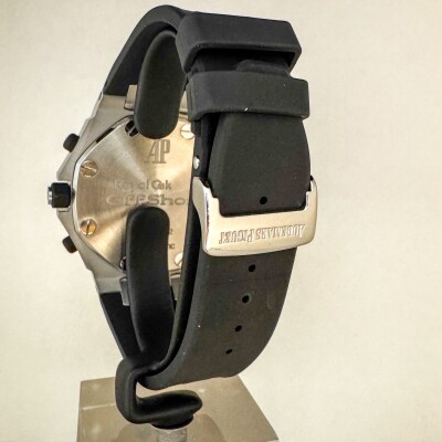 Montre Audemars Piguet Royal Oak Offshore 26020ST.