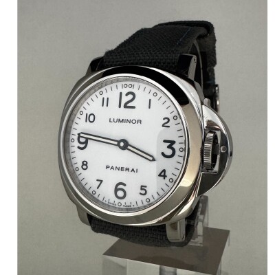 Montre Panerai Luminor Base PAM00010.