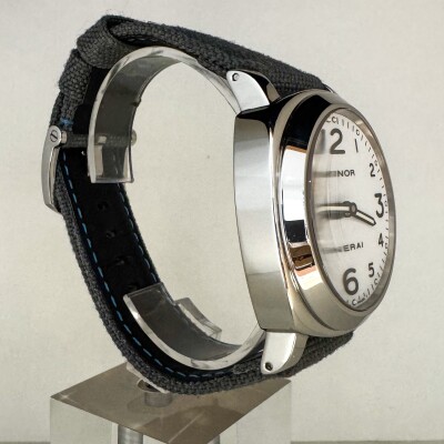 Montre Panerai Luminor Base PAM00010.