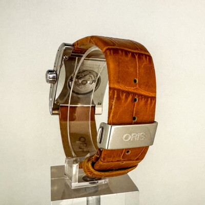 Montre Oris Miles Moonphases 7528.