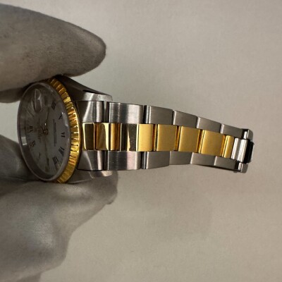 Montre Rolex Date 34 15223.