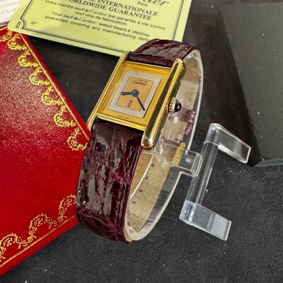 Montre Cartier Tank Must Trinity Vermeil PM.