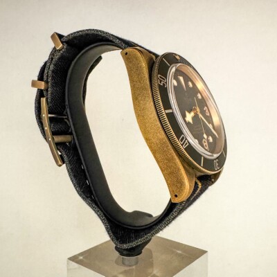 Montre TUDOR Black Bay Bronze 79250BA.