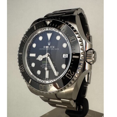 Montre Rolex Deepsea Sea Dweller Deep blue 136660.
