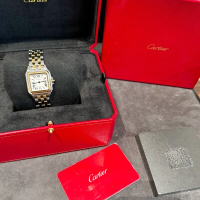 Montre Cartier Panthère de Cartier Moyen modèle.