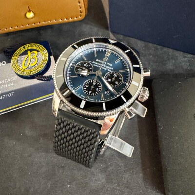 Montre Breitling Superocean Heritage II B01 Chronograph 44