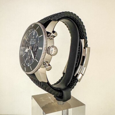 Montre Breitling Superocean Heritage II B01 Chronograph 44