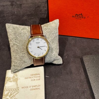 Montre Hermès Arceau 33mm.