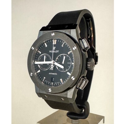 Montre Hublot Classic Fusion Chronograph Black Magic 42mm