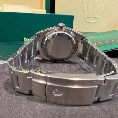 Montre Rolex Oyster Perpetual 36 126000