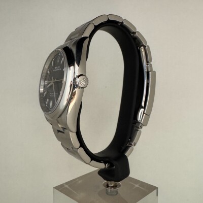 Montre Rolex Oyster Perpetual 36 126000